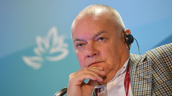Генеральный директор МИА Россия сегодня Дмитрий Киселев на IV Восточном экономическом форуме во Владивостоке - Sputnik Latvija
