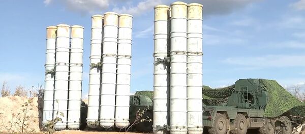 Подразделения ПВО в рамках маневров ВОСТОК-2018 заступили на дежурство в новых позиционных районах на Дальнем Востоке - Sputnik Латвия