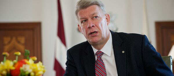 Экс-президент Латвии Валдис Затлерс Экс-президент Латвии Валдис Затлерс - Sputnik Latvija