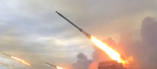 Восток-2018: залпы Ураганов, работа авиации и охота за подлодками Восток-2018: залпы Ураганов, работа авиации и охота за подлодками - Sputnik Латвия