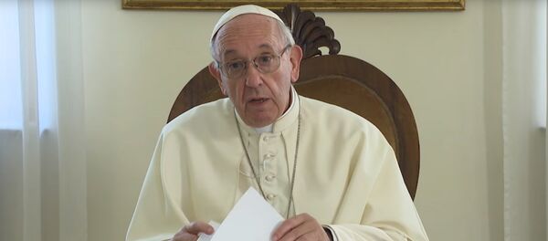 Папа Римский приветствует верующих стран Балтии - Sputnik Латвия