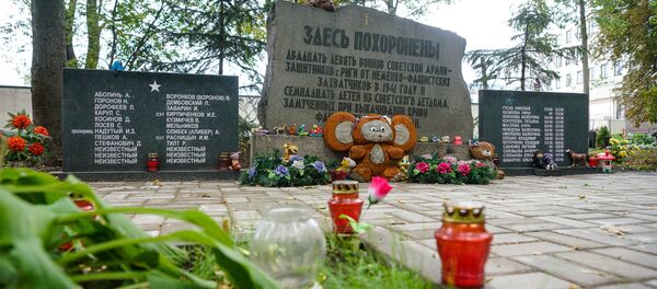 Реконструированный памятник детям - жертвам экспериментов нацистов в Саласпилсе - Sputnik Латвия