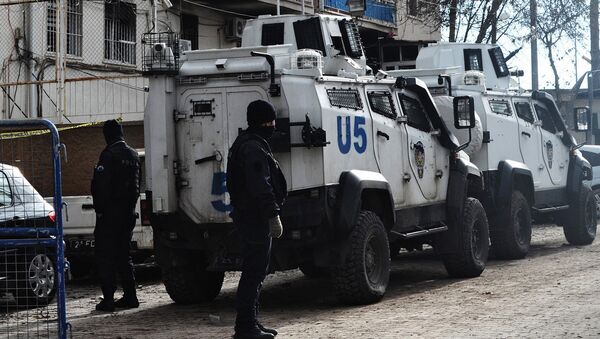 Полицейское оцепление вокруг места взрыва в Турции - Sputnik Латвия