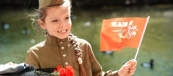 Встреча ветеранов в День Победы в Парке Горького - Sputnik Латвия