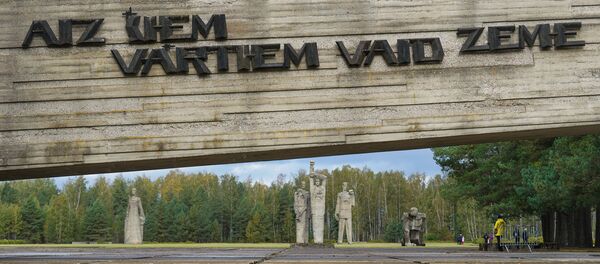 Salaspils koncentrācijas nometnes atbrīvošanas septiņdesmit ceturtā gadadiena - Sputnik Latvija