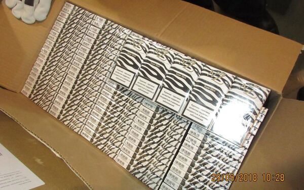 Таможня не дала ввезти 17 миллионов контрабандных сигарет из Беларуси - Sputnik Латвия