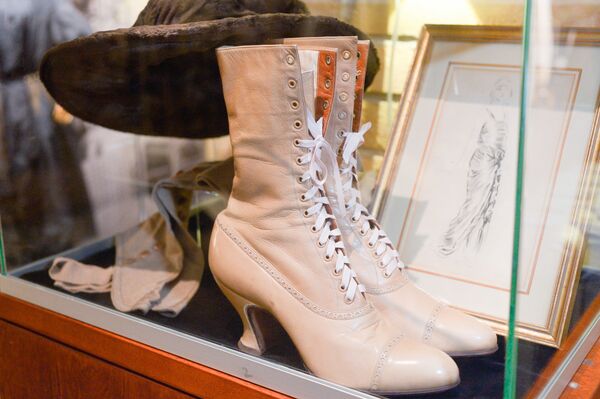 Реквием по музам: выставка Александра Васильева 1918. Роскошь свободы в Риге - Sputnik Латвия