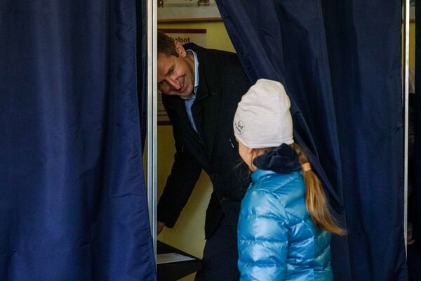 Домбровский рассказал, когда покинет Согласие и как преодолеть отсталость Латвии - Sputnik Латвия