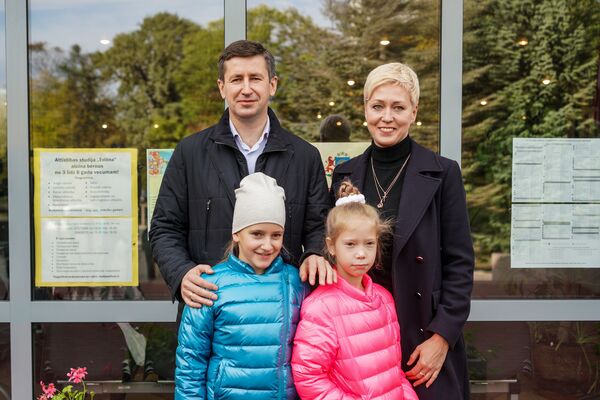 Домбровский: результаты выборов в Сейм предопределят будущее Латвии Домбровский: результаты выборов в Сейм предопределят будущее Латвии - Sputnik Латвия