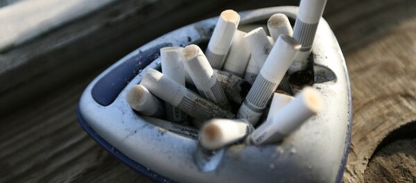 Пепельница. Архивное фото Пепельница. Архивное фото - Sputnik Latvija