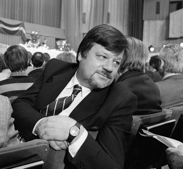 Вывести народ из рабства: юбилей Народного фронта Латвии - Sputnik Латвия