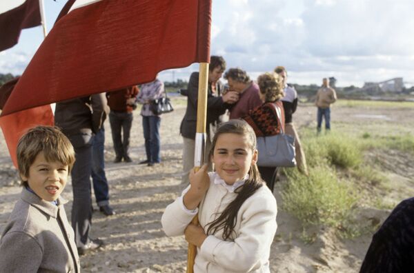 Вывести народ из рабства: юбилей Народного фронта Латвии - Sputnik Латвия