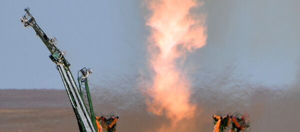 Старт ракеты-носителя Союз-ФГ с пилотируемым кораблем Союз МС-10 - Sputnik Латвия