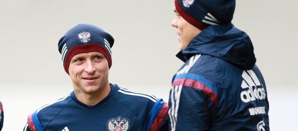 Игроки сборной России по футболу Павел Мамаев и Александр Кокорин (слева направо), архивное фото - Sputnik Латвия