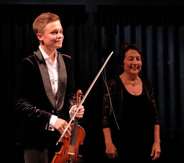 Скрипач Даниил Булаев пленил публику Латвийской Национальной оперы - Sputnik Латвия