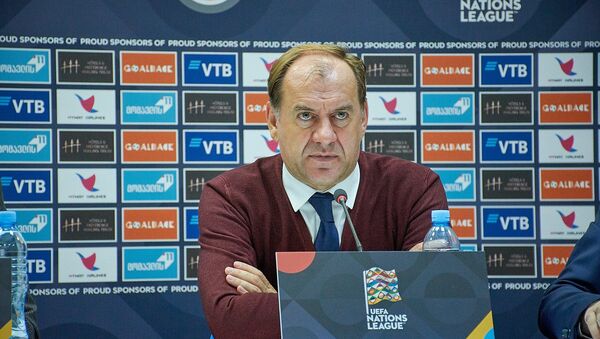Главный тренер сборной Грузии по футболу Владимир Вайсс заявил, что ждет от предстоящей 16 октября игры против Латвии - Sputnik Латвия