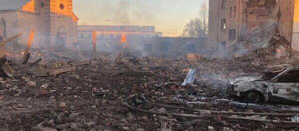 Gruveši un upuri: kadri no sprādziena vietas Ļeņingradas apgabalā - Sputnik Latvija