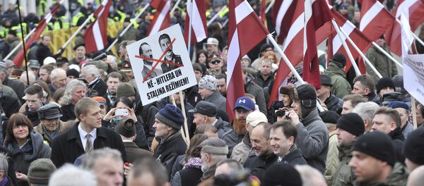 Waffen SS leģionāru un viņu atbalstītāju gājiens Rīgā Waffen SS leģionāru un viņu atbalstītāju gājiens Rīgā - Sputnik Latvija