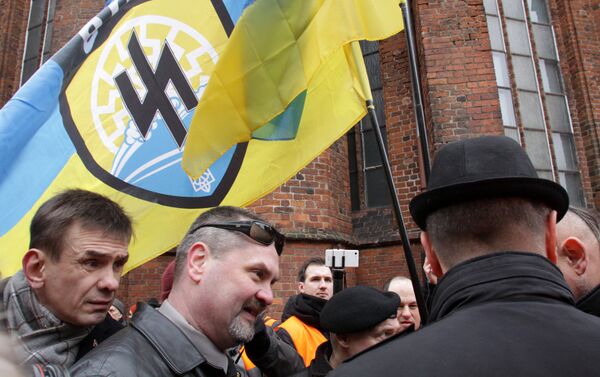 За радикалов с Украины пришлось краснеть даже латышским националистам - Sputnik Латвия