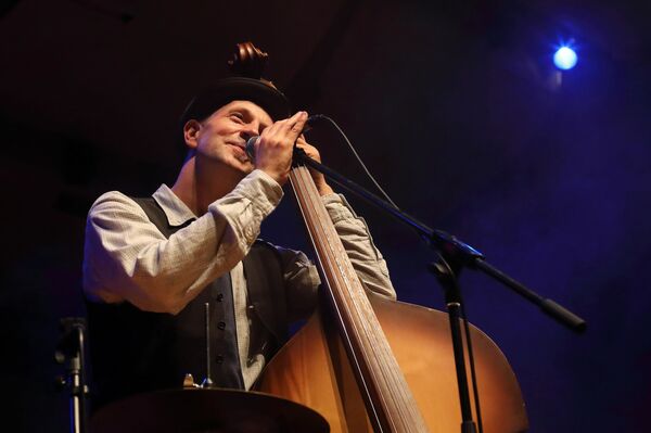 Это Питер, детка!: рижане готовятся к путешествию по ночной Северной Пальмире - Sputnik Латвия