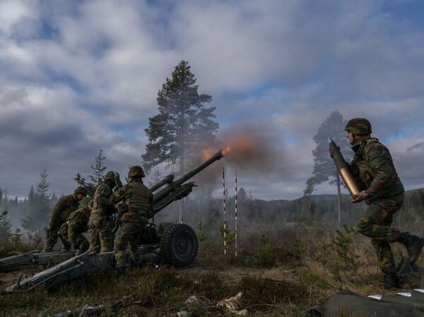 Удар трезубцем. Что скрывается за учениями НАТО в Норвегии - Sputnik Латвия