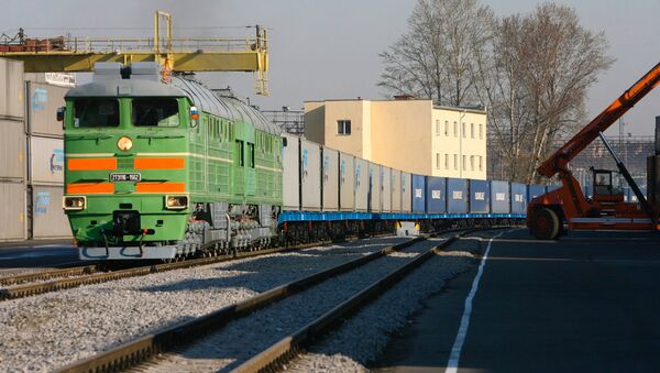 Контейнерный поезд - Sputnik Латвия