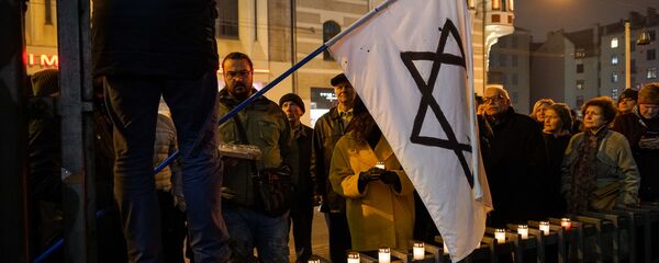 Шествие Памяти в Риге в преддверии Международного Дня против фашизма, расизма и антисемитизма - Sputnik Латвия