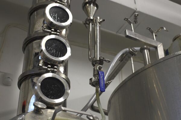 Камнетесы латвийского самогона: кто и зачем возрождает традиционное производство - Sputnik Латвия