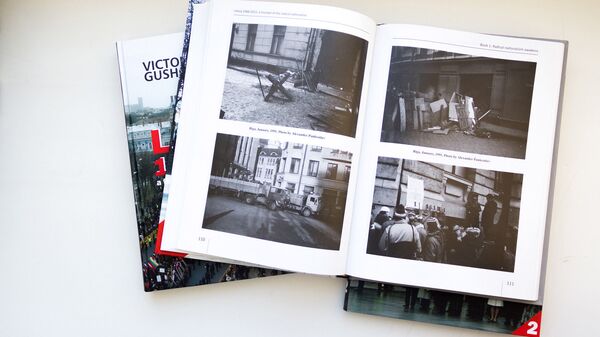 Не допустят сопротивления: как Латвия сползает в тоталитарный национализм - Sputnik Латвия