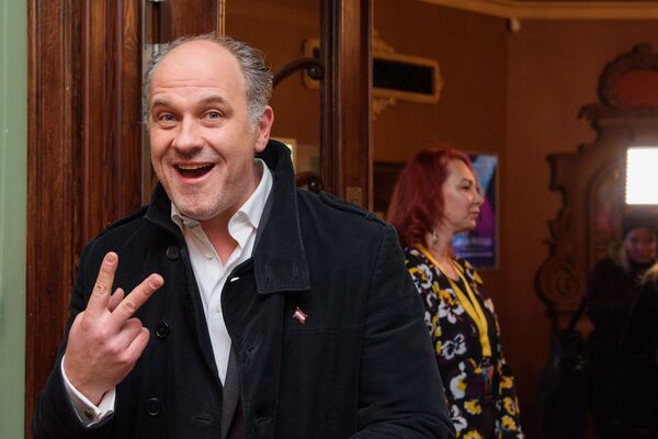 На волне: в Риге наградили лучших актеров и режиссеров На волне: в Риге наградили лучших актеров и режиссеров - Sputnik Латвия